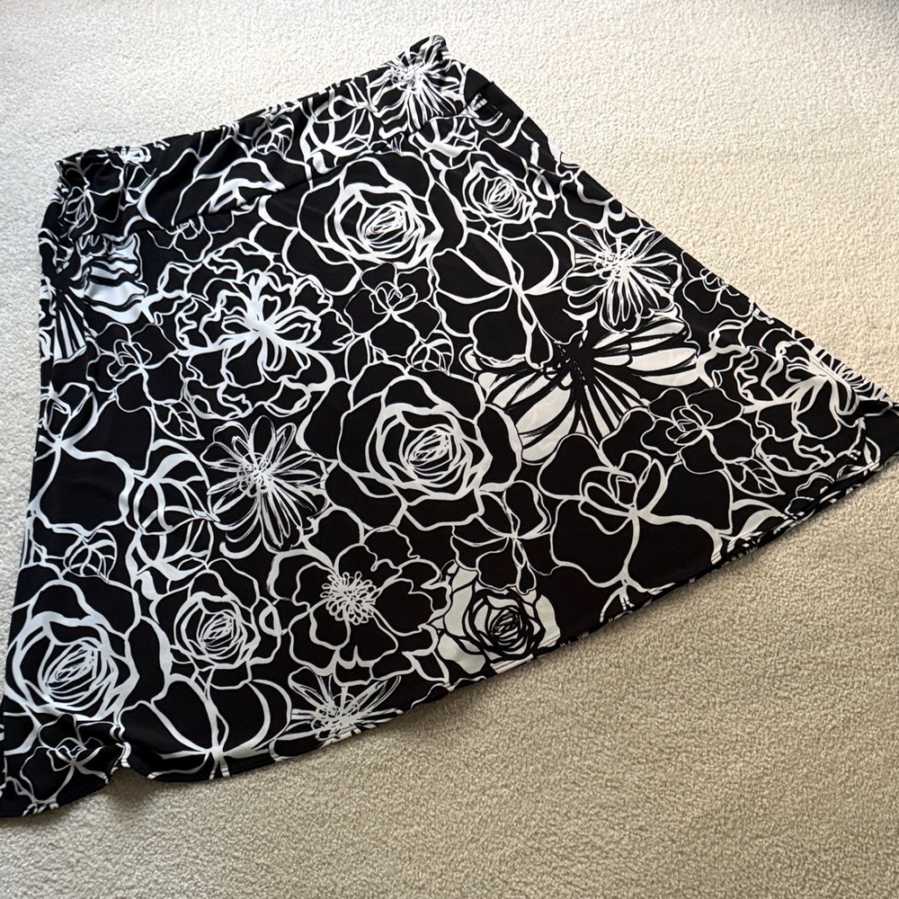 Chico's Black and White Floral A-Line Skirt